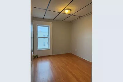 499 Lindsey St #3W, Fall River, MA 02720 - Photo 5