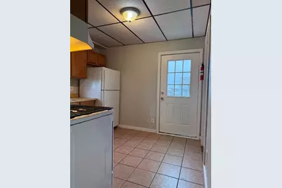 499 Lindsey St #3W, Fall River, MA 02720 - Photo 7