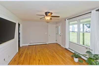 37 Cooper Rd, Northbridge, MA 01534 - Photo 15