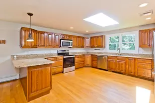 37 Cooper Rd, Northbridge, MA 01534 - Photo 7
