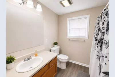 18 Frongillo Farm Rd, Worcester, MA 01604 - Photo 11