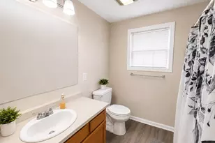 18 Frongillo Farm Rd, Worcester, MA 01604 - Photo 11