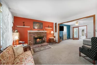 6 Wire Village Rd, Spencer, MA 01562 - Photo 5