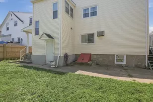 22 Sachem St, Fall River, MA 02724 - Photo 5
