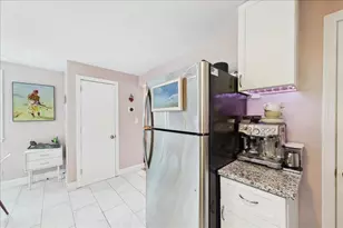 110 Hooper Rd, Dedham, MA 02026 - Photo 11