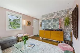 110 Hooper Rd, Dedham, MA 02026 - Photo 3