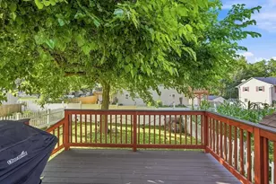 42 Castine St, Worcester, MA 01606 - Photo 19