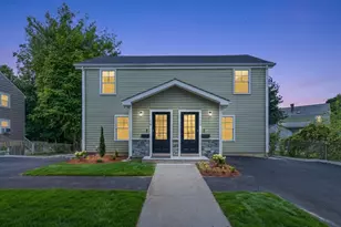 18 Jefferson Rd, Wakefield, MA 01880 - Photo 1