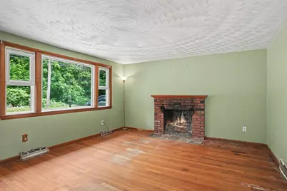 216 Brigham St, Marlborough, MA 01752 - Photo 5