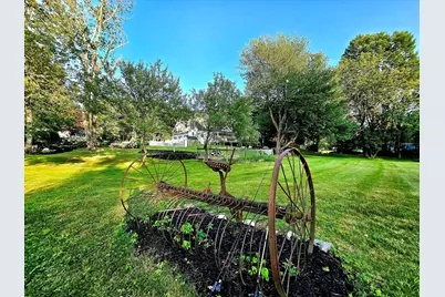 259 Salisbury St, Holden, MA 01520 - Photo 33