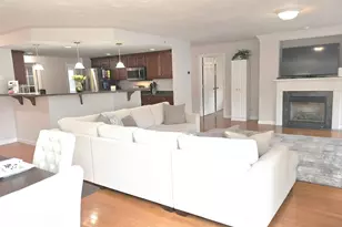 309 Hampton Way, Abington, MA 02351 - Photo 5
