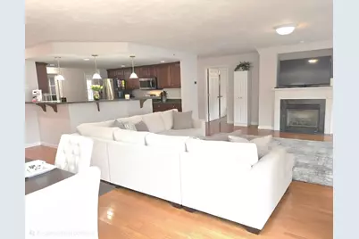 309 Hampton Way #309, Abington, MA 02351 - Photo 5