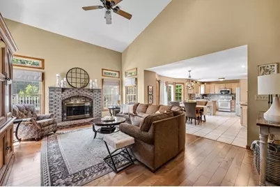 185 Clearwater Cir, Ludlow, MA 01056 - Photo 5