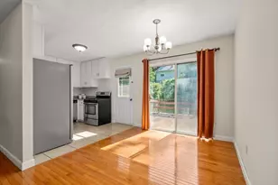 85 Tower St, Hudson, MA 01749 - Photo 9