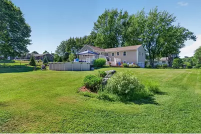 3 Jerridge Ln, Chelmsford, MA 01824 - Photo 3