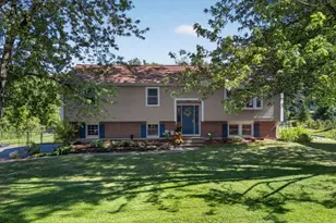 3 Jerridge Ln, Chelmsford, MA 01824 - Photo 1
