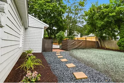 89 Milford St, Hanson, MA 02341 - Photo 15