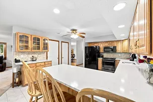 46 Jessica Pl, Agawam, MA 01030 - Photo 7