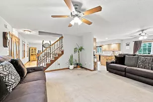 46 Jessica Pl, Agawam, MA 01030 - Photo 15