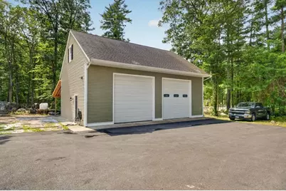 112 Spruce St, Middleborough, MA 02346 - Photo 5