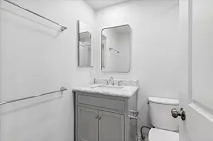 390 Commonweath Ave, Boston, MA 02215 - Photo 15
