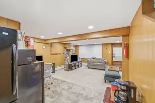 5 Hull Dr, Saugus, MA 01906 - Photo 23