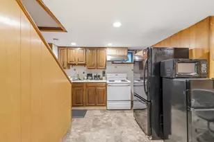 5 Hull Dr, Saugus, MA 01906 - Photo 21