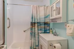 27 Elm St, Leominster, MA 01453 - Photo 11