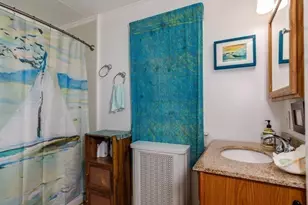 27 Elm St, Leominster, MA 01453 - Photo 15