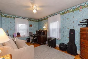 27 Elm St, Leominster, MA 01453 - Photo 15