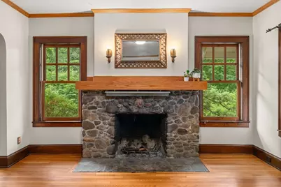 42 Harris St, Amherst, MA 01002 - Photo 7