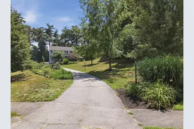 4 Martin Circle, Hudson, MA 01749 - Photo 3