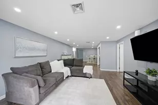 307 Amherst St, Nashua, NH 03063 - Photo 9