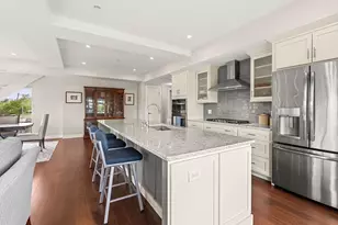 201 Elliott, Beverly, MA 01915 - Photo 9