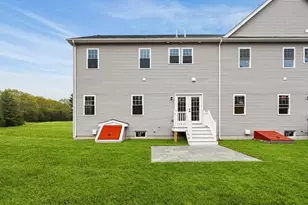 13 Whitman Cir, Bellingham, MA 02019 - Photo 37