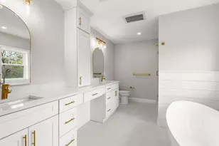 13 Whitman Cir, Bellingham, MA 02019 - Photo 5