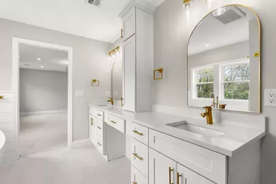 13 Whitman Circle #13, Bellingham, MA 02019 - Photo 7