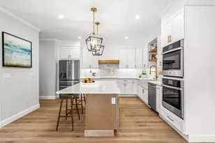 13 Whitman Cir, Bellingham, MA 02019 - Photo 7