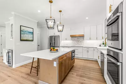 13 Whitman Circle #13, Bellingham, MA 02019 - Photo 5