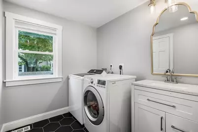 342 Franklin St, Framingham, MA 01702 - Photo 11