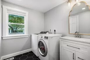 342 Franklin St, Framingham, MA 01702 - Photo 11