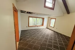 33 Avalon St, Revere, MA 02151 - Photo 5