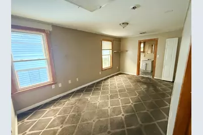33 Avalon St, Revere, MA 02151 - Photo 11