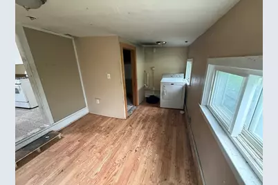 33 Avalon St, Revere, MA 02151 - Photo 11