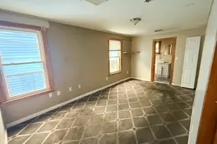 33 Avalon St, Revere, MA 02151 - Photo 11