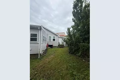 33 Avalon St, Revere, MA 02151 - Photo 3