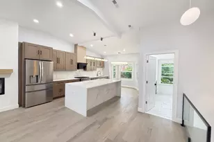 89 Trenton St, Boston, MA 02128 - Photo 9