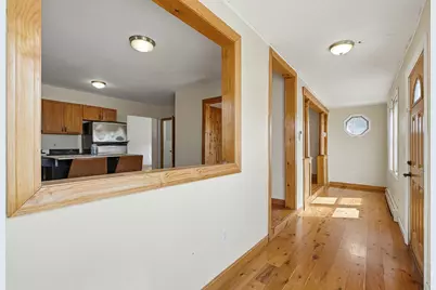 55 Chilmark St, Worcester, MA 01604 - Photo 9