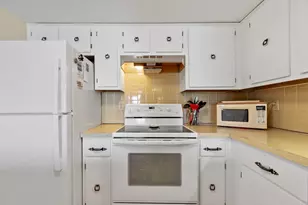 585 Revere Beach Pkwy, Revere, MA 02151 - Photo 5