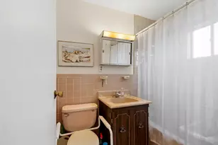 585 Revere Beach Pkwy, Revere, MA 02151 - Photo 15